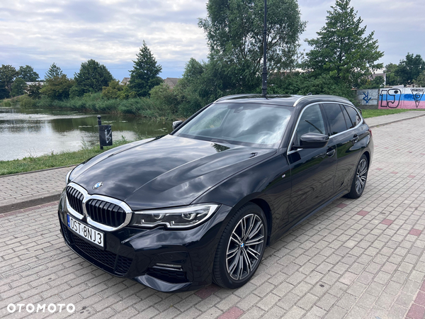 BMW Seria 3 318d Touring M Sport