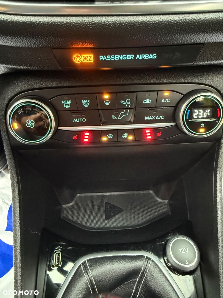 Ford Fiesta 1.0 EcoBoost Titanium X - 39