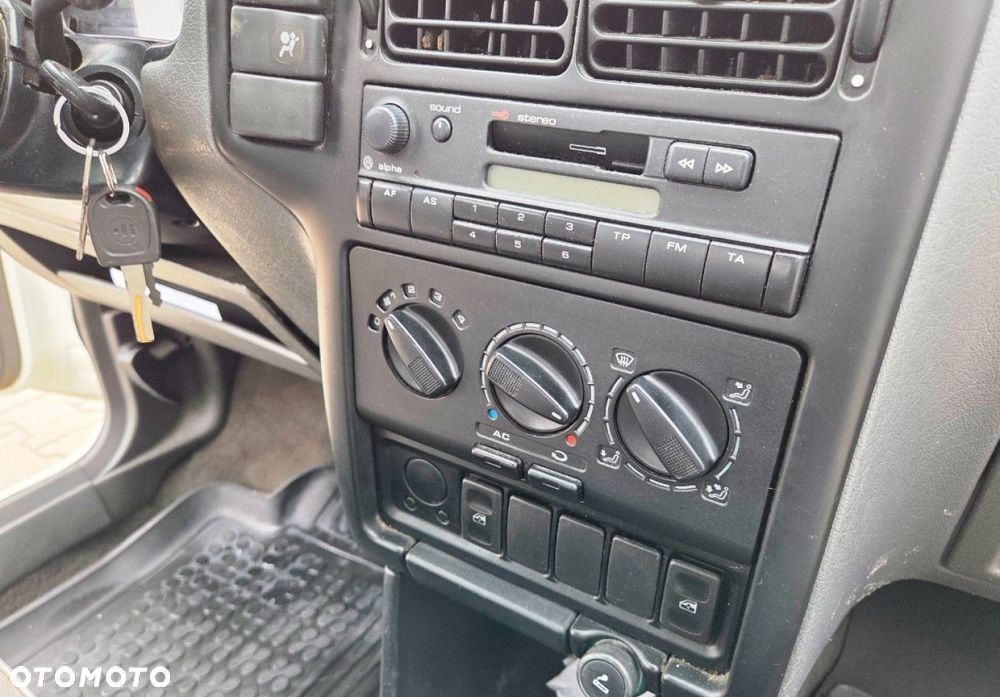 Volkswagen Caddy - 9