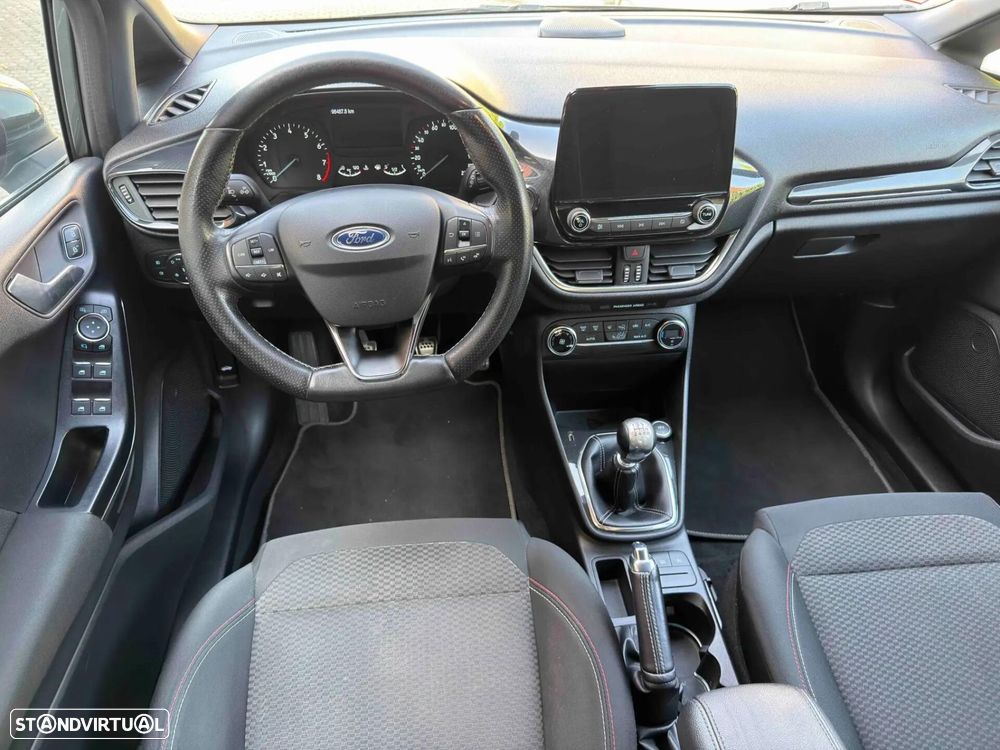 Ford Fiesta 1.0 EcoBoost ST-Line X - 32
