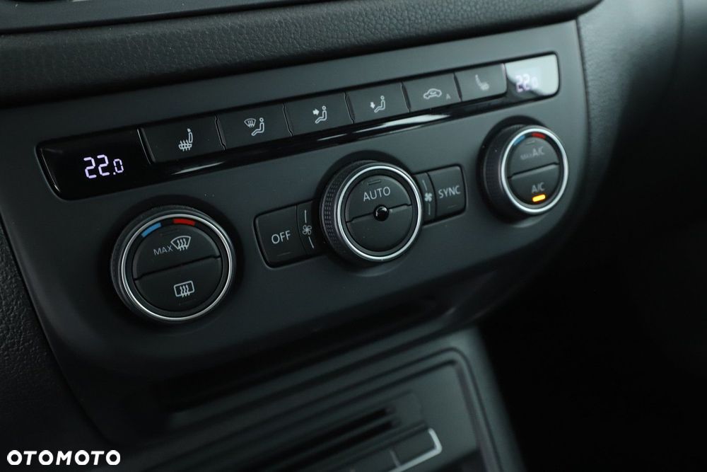 Volkswagen Tiguan - 16