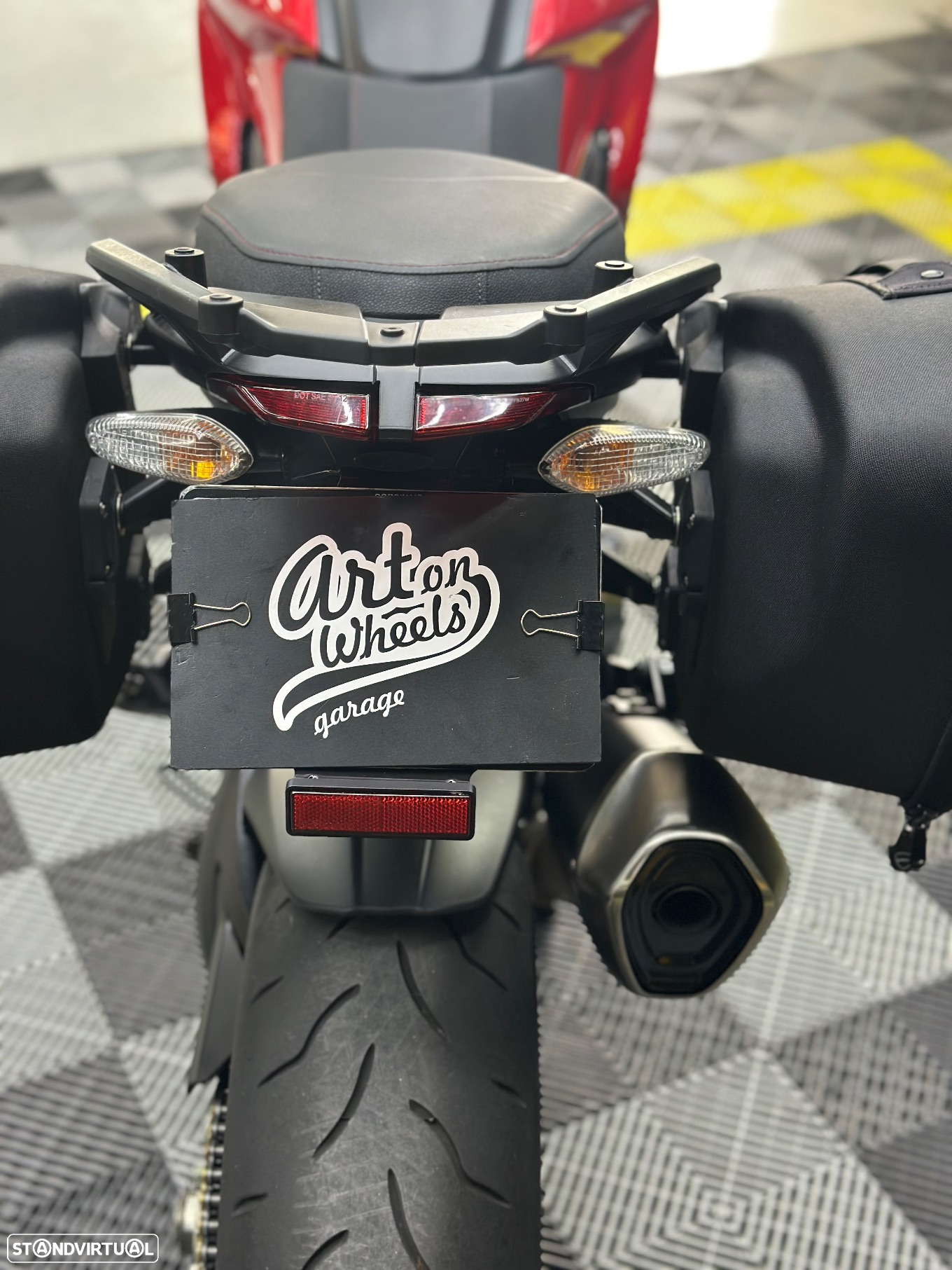 Ducati Hyperstrada 939 - 10
