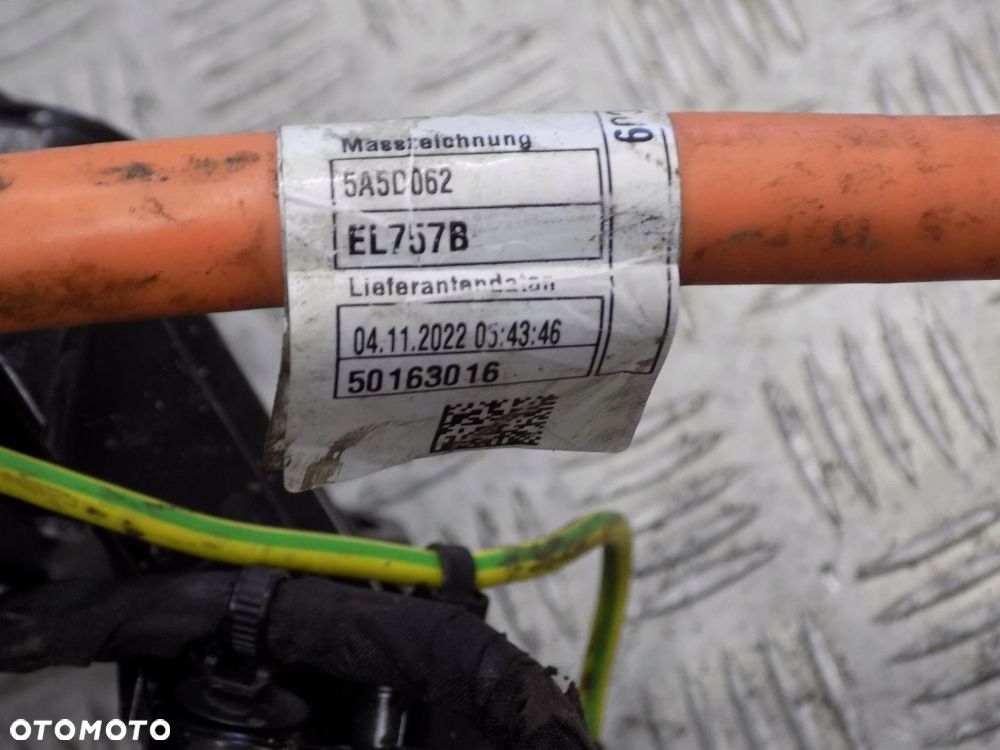 BMW U06 GNIAZDO ŁADOWANIA PRZEWÓD 5A60026 - 3
