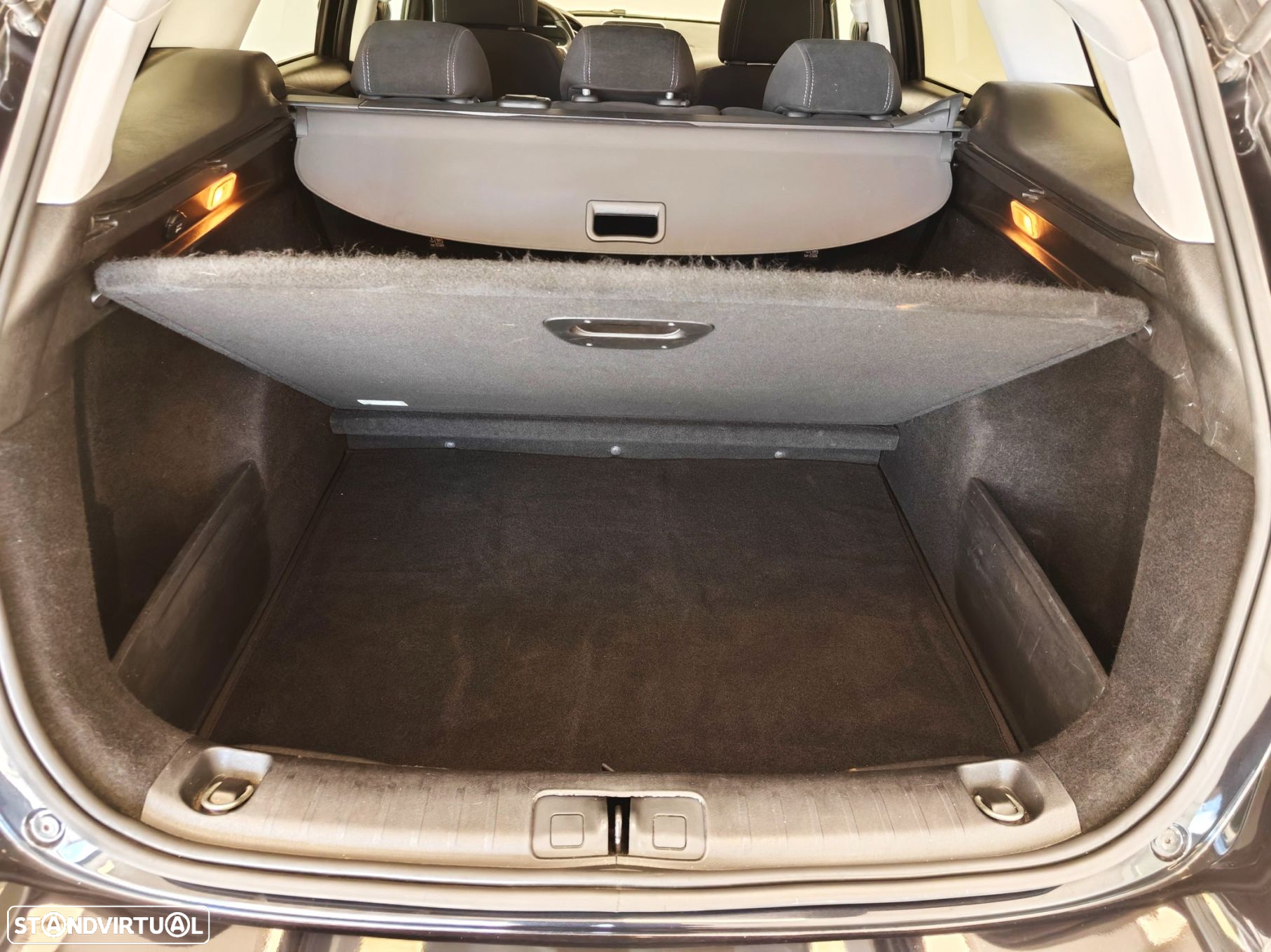 Fiat Tipo Station Wagon 1.6 M-Jet Lounge Tech J17 DCT - 27