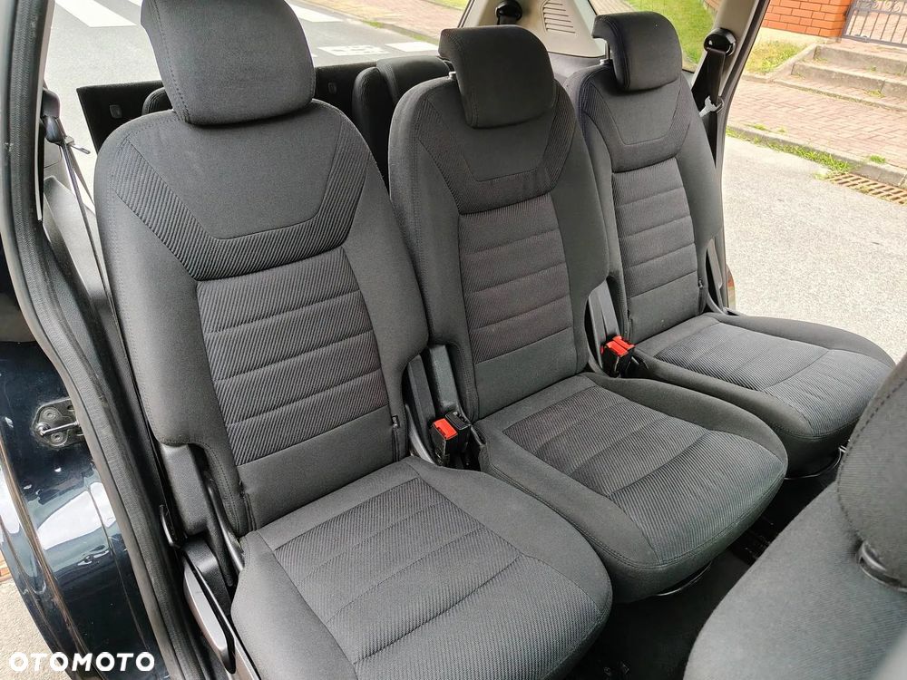 Ford S-Max - 19