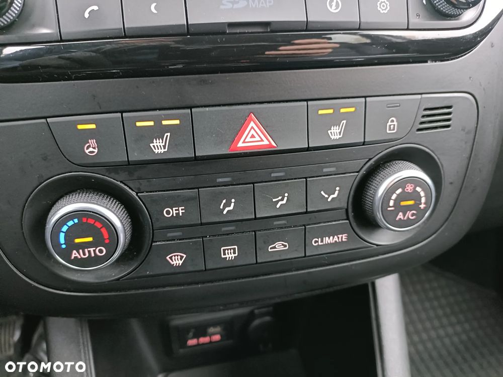 Kia Venga 1.6 Business Line - 17