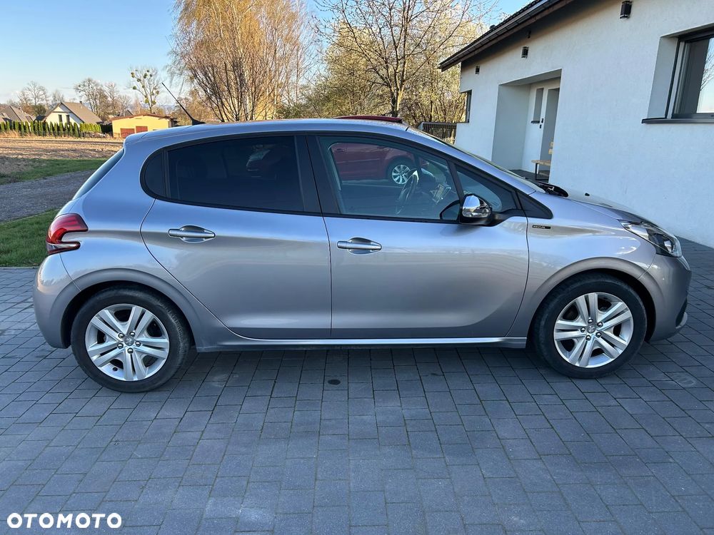 Peugeot 208 PureTech 82 Stop & Start Signature - 2