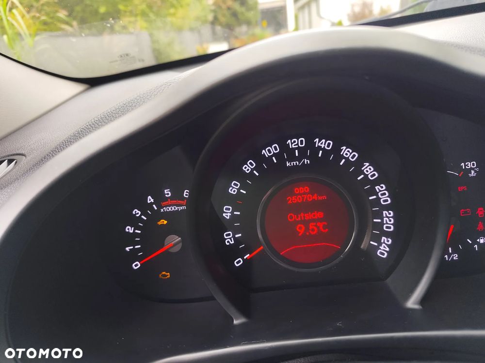 Kia Sportage 2.0 CRDI L AWD - 5