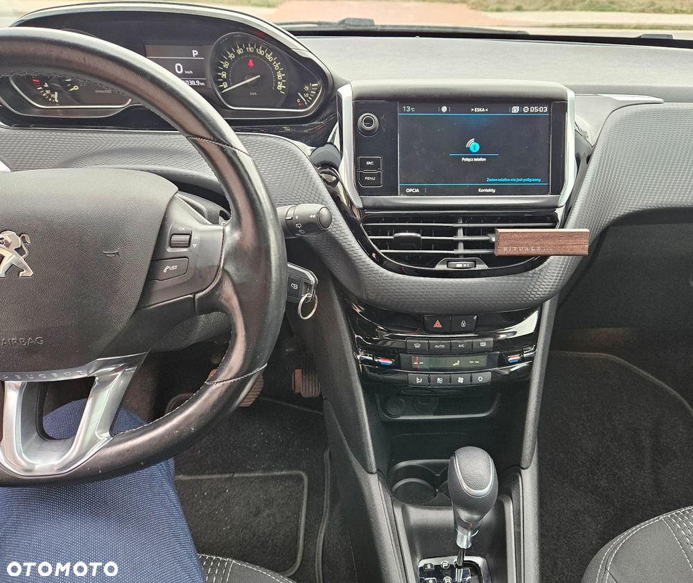 Peugeot 208 1.2 PureTech GPF Allure S&S EAT6 - 14