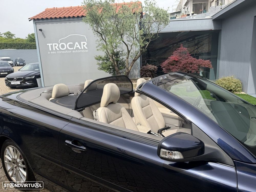 Volvo C70 2.0 D Momentum - 5