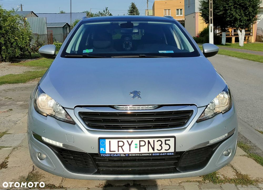 Peugeot 308 - 1