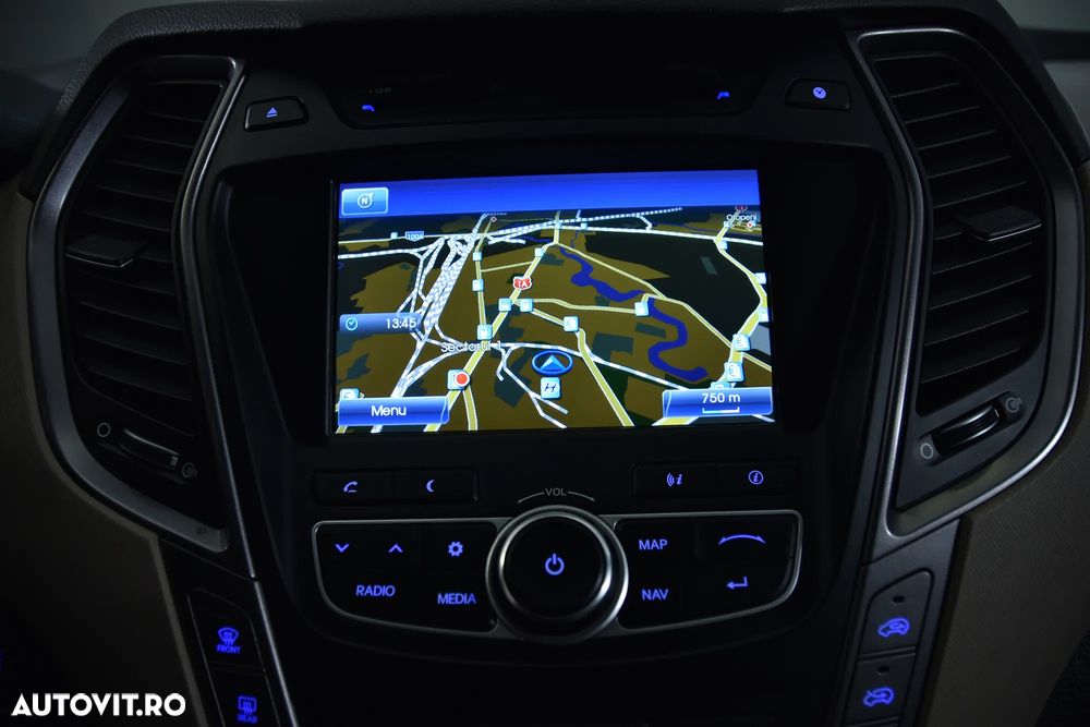 Hyundai Santa Fe 2.2 CRDi 4WD 7 seats Luxury+ - 24