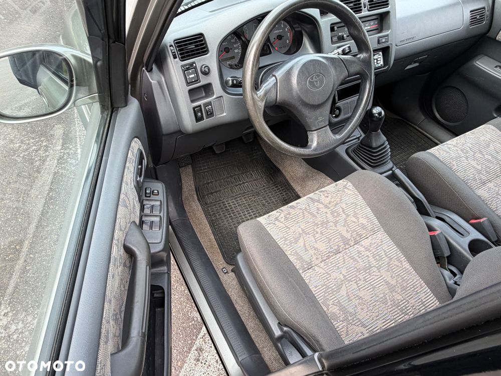 Toyota RAV4 2.0 Fun - 8