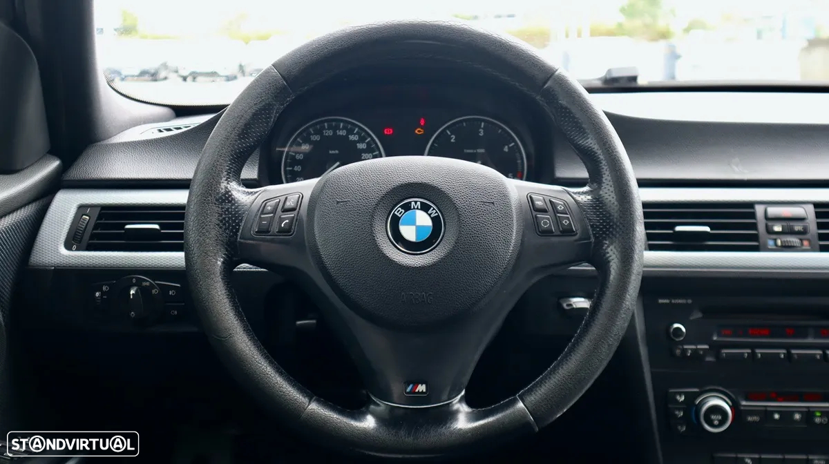 BMW 320 d Touring - 20