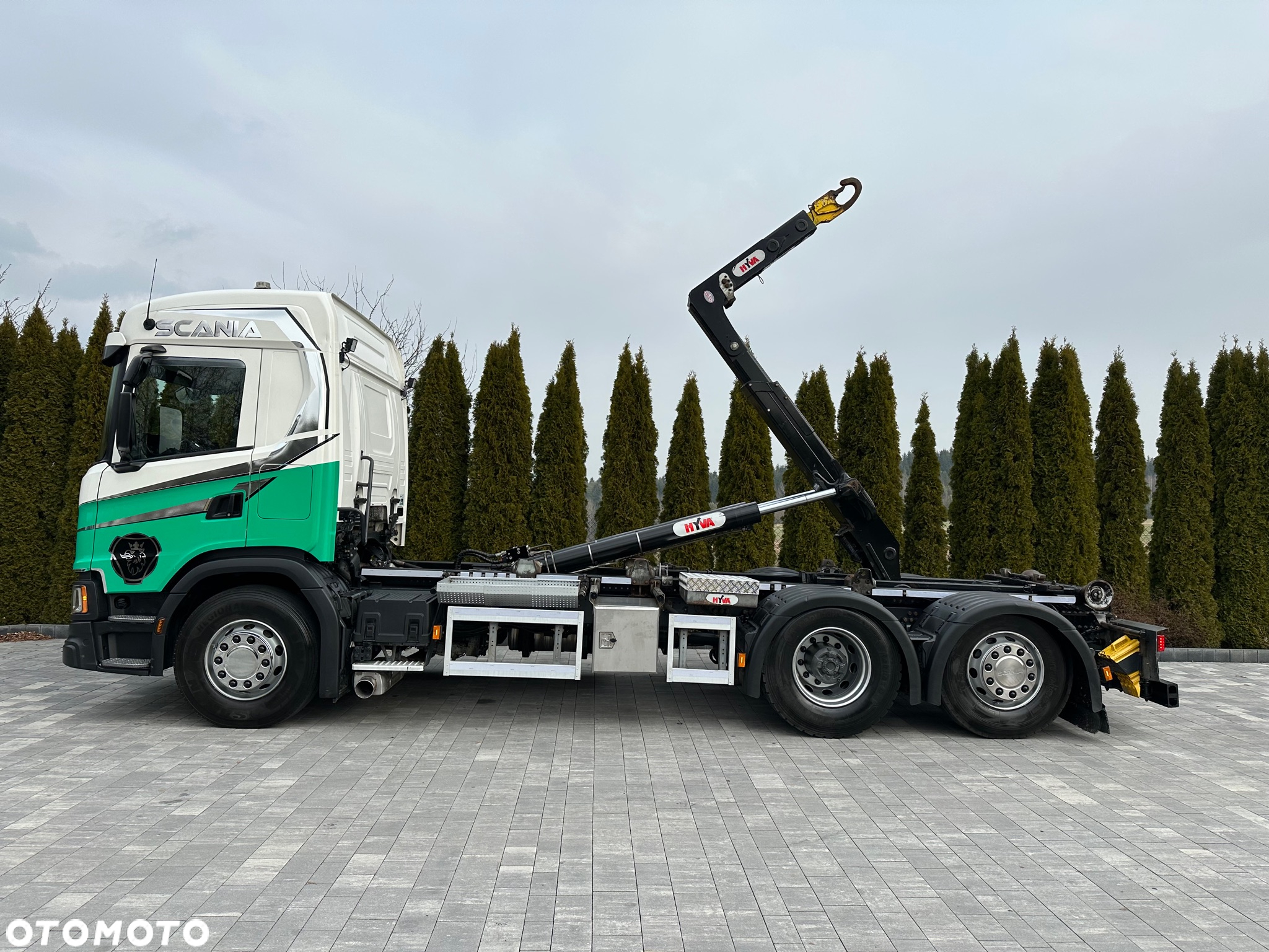 Scania / G450 / 6X2 / HAKOWIEC / HYVA 22.60.SK  / Oś-SKRĘTNA-PODNOSZONA / - 14