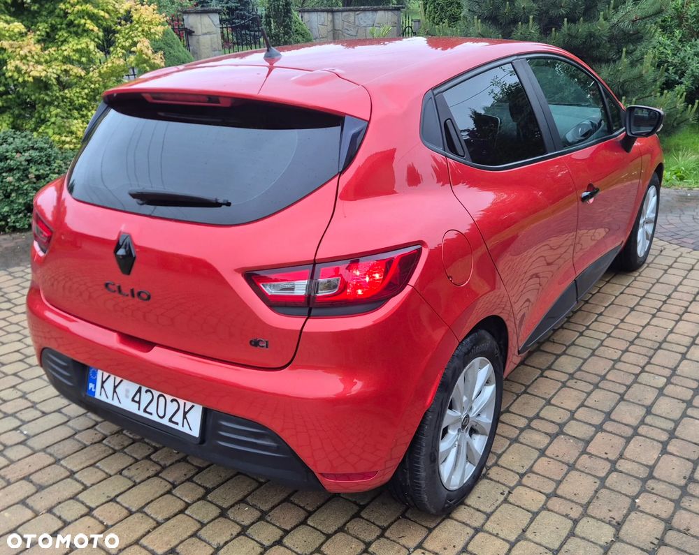 Renault Clio - 6