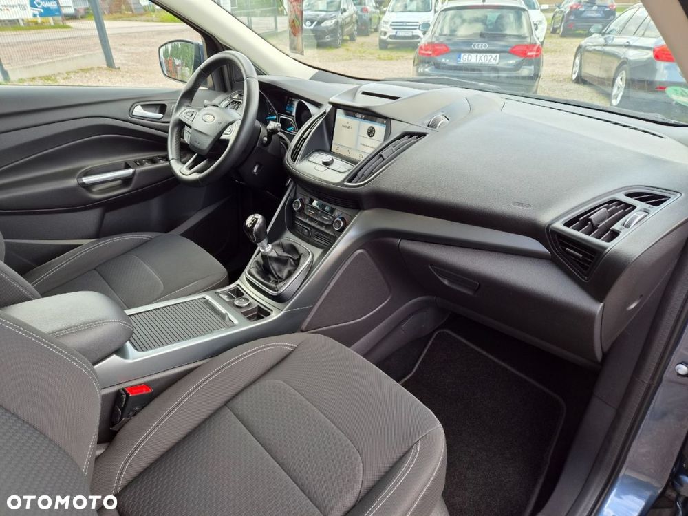 Ford Kuga - 19