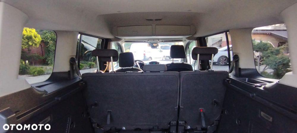 Ford Tourneo Connect 1.6 TDCi Ambiente - 12