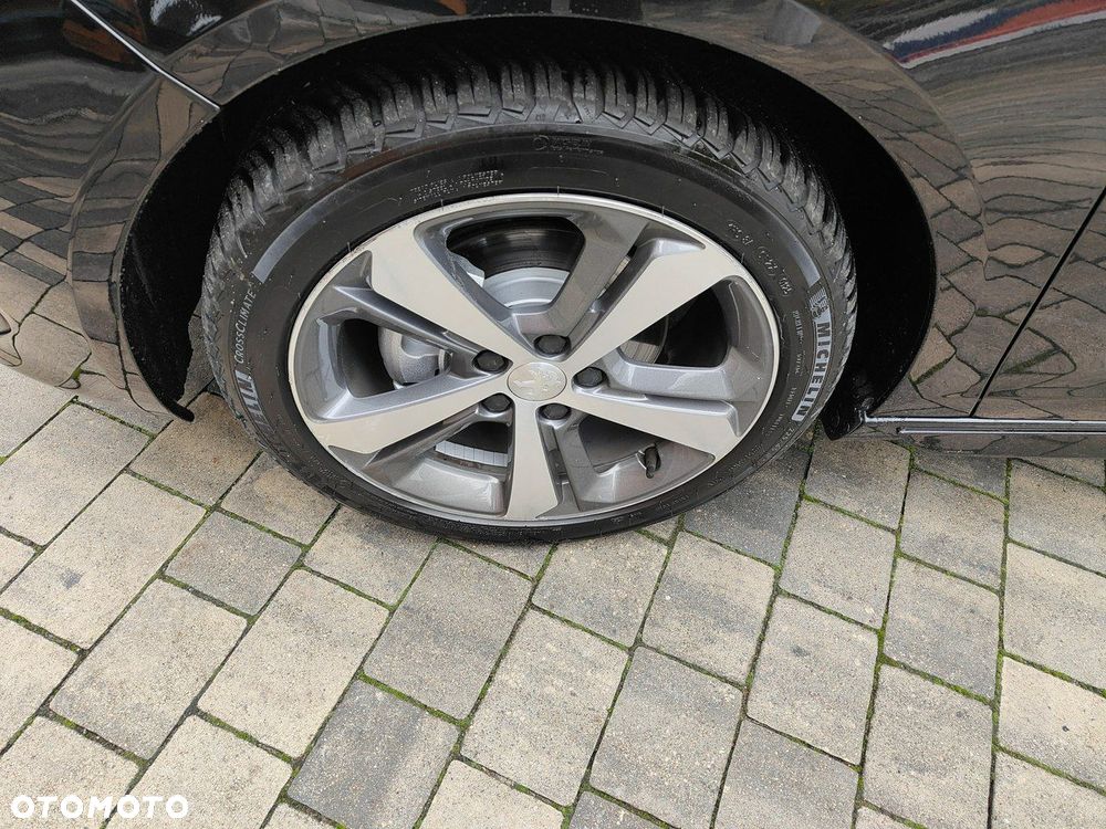 Peugeot 308 - 33