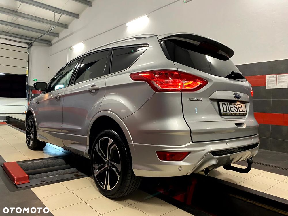 Ford Kuga 2.0 TDCi 4x4 Titanium - 9