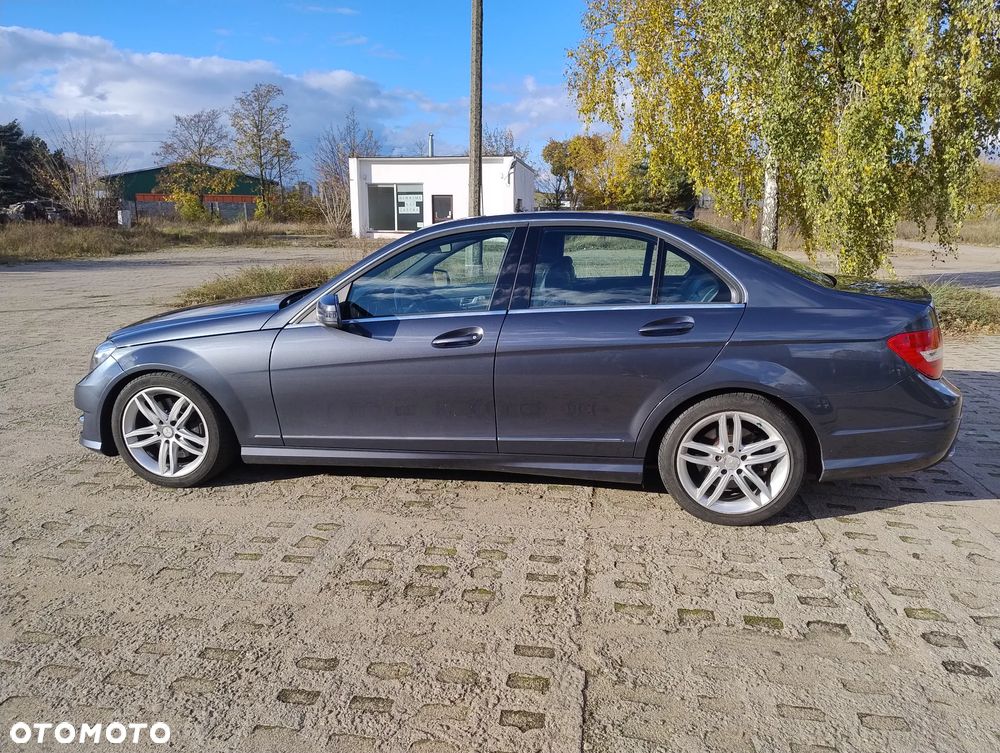 Mercedes-Benz Klasa C 350 T (BlueEFFICIENCY) 7G-TRONIC Avantgarde - 6