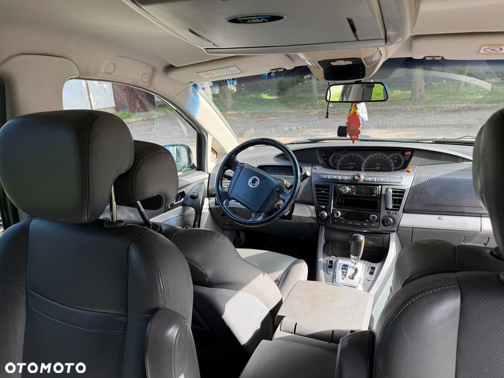 SsangYong/KGM Rodius - 7