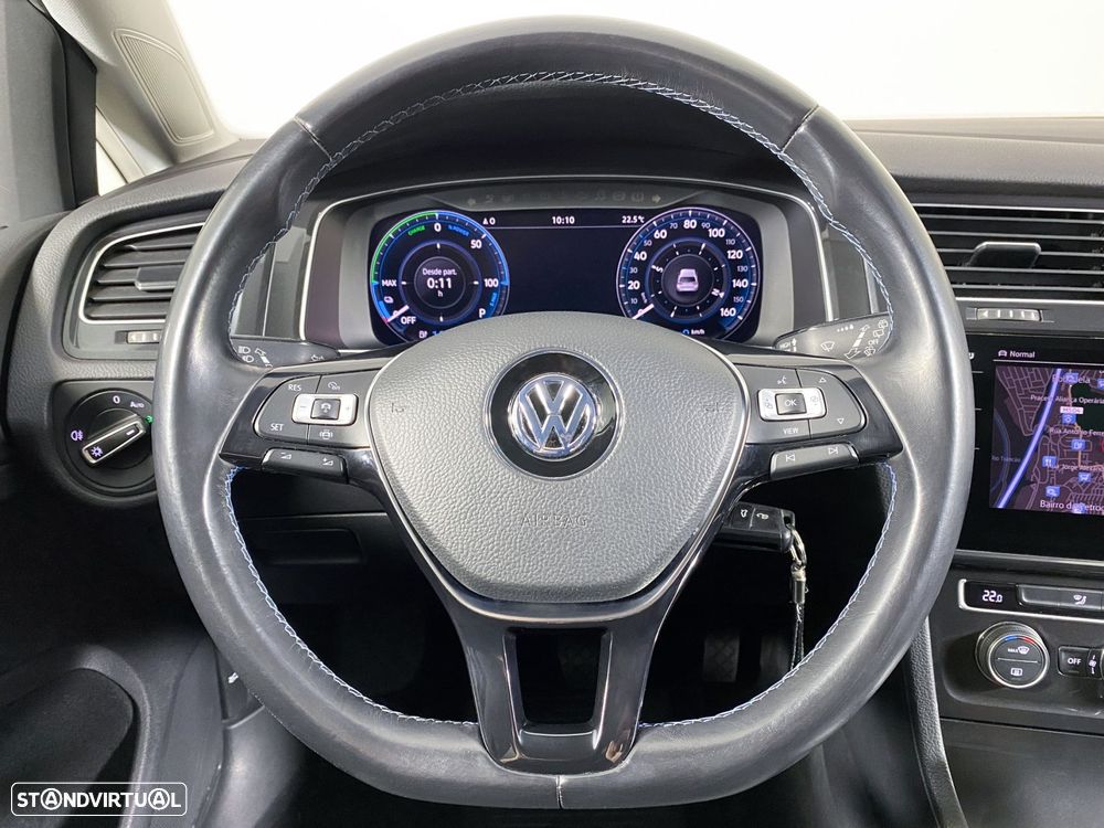 VW e-Golf AC/DC - 10