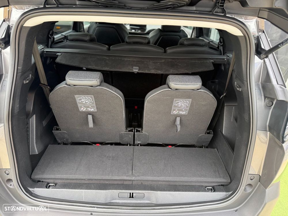 Peugeot 5008 1.5 BlueHDi Allure Pack EAT8 - 28