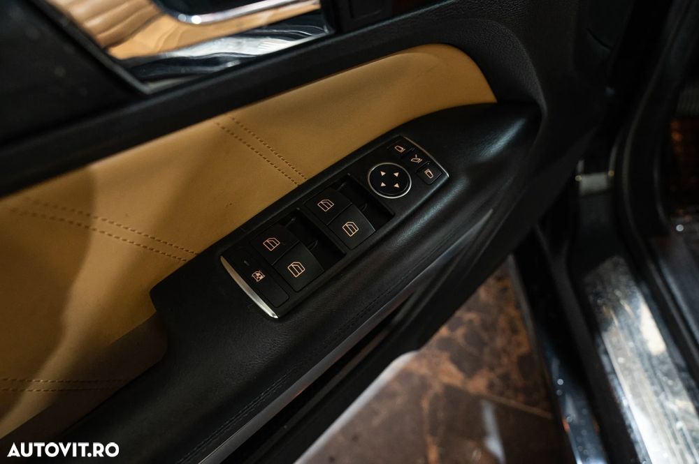 Mercedes-Benz E 350 CGI Coupe BlueEFFICIENCY 7G-TRONIC Avantgarde - 28