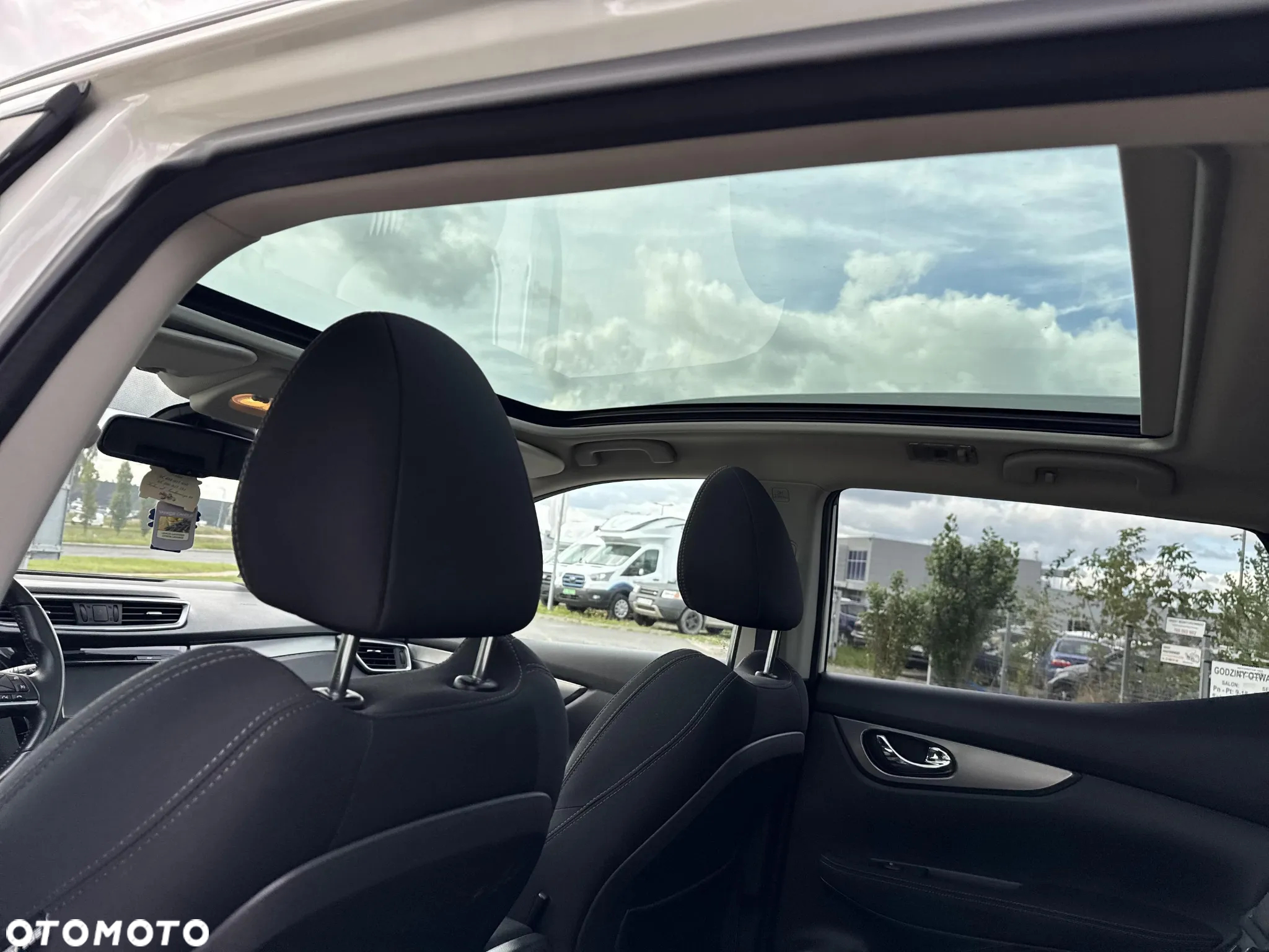 Nissan Qashqai 1.6 DIG-T N-Connecta - 12