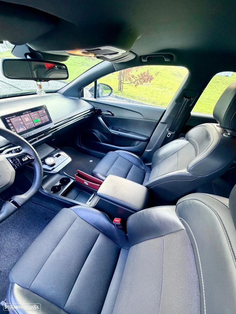 MG MG4 64 kWh Luxury - 10