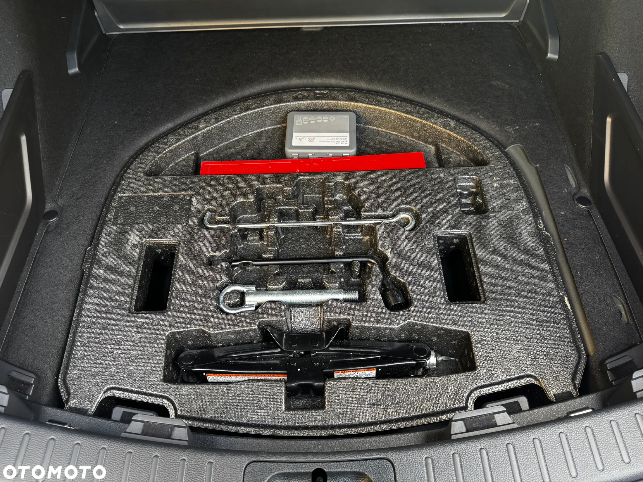 Toyota Corolla 1.8 Hybrid Executive - 17