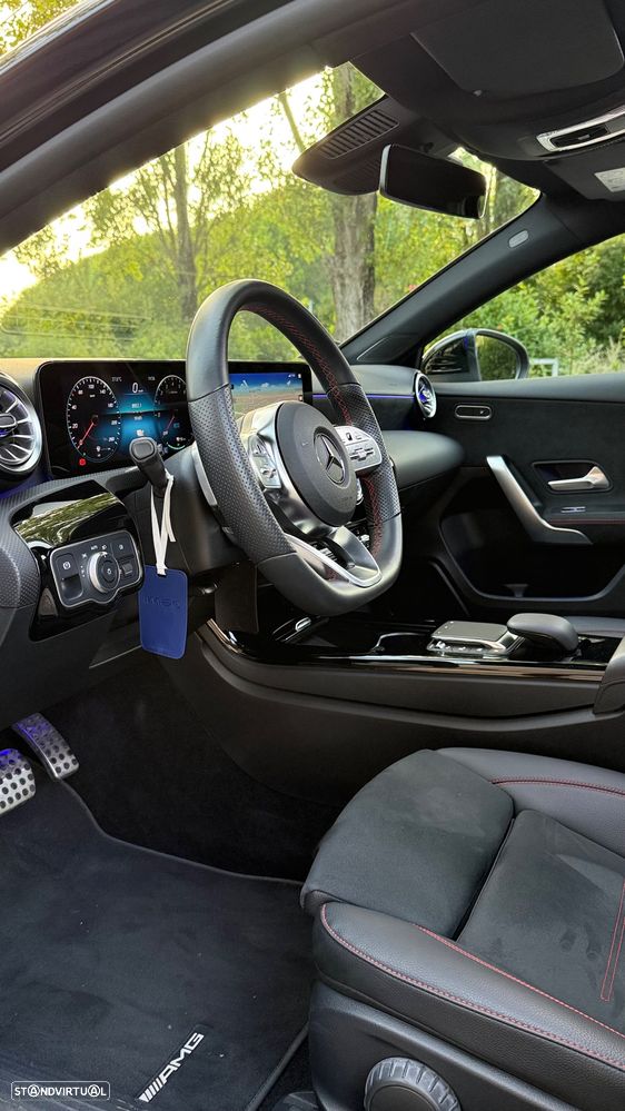 Mercedes-Benz A 250 e AMG Line - 52