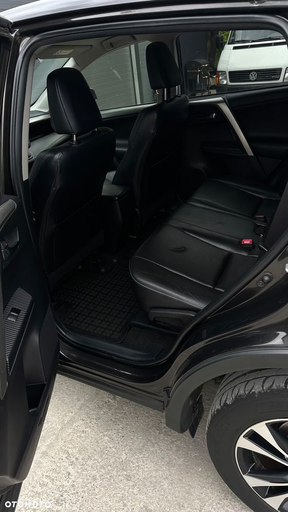 Toyota RAV4 2.0 D-4D Premium - 15
