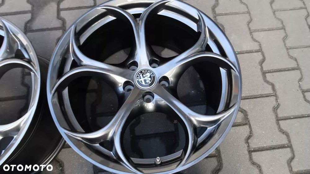 FELGI ALFA ROMEO GIULIA Q4 QUADRIFOGLIO 19'' - 7