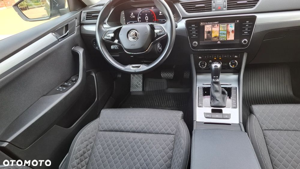 Skoda Superb 2.0 TDI SCR Sportline DSG - 28