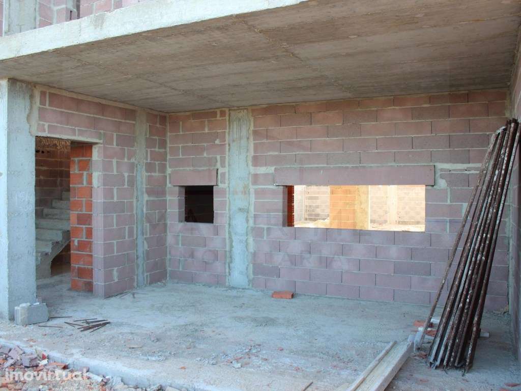 Moradias T3 em construção na urbanização Fonte Lagoa, Rio Maior - Grande imagem: 3/20