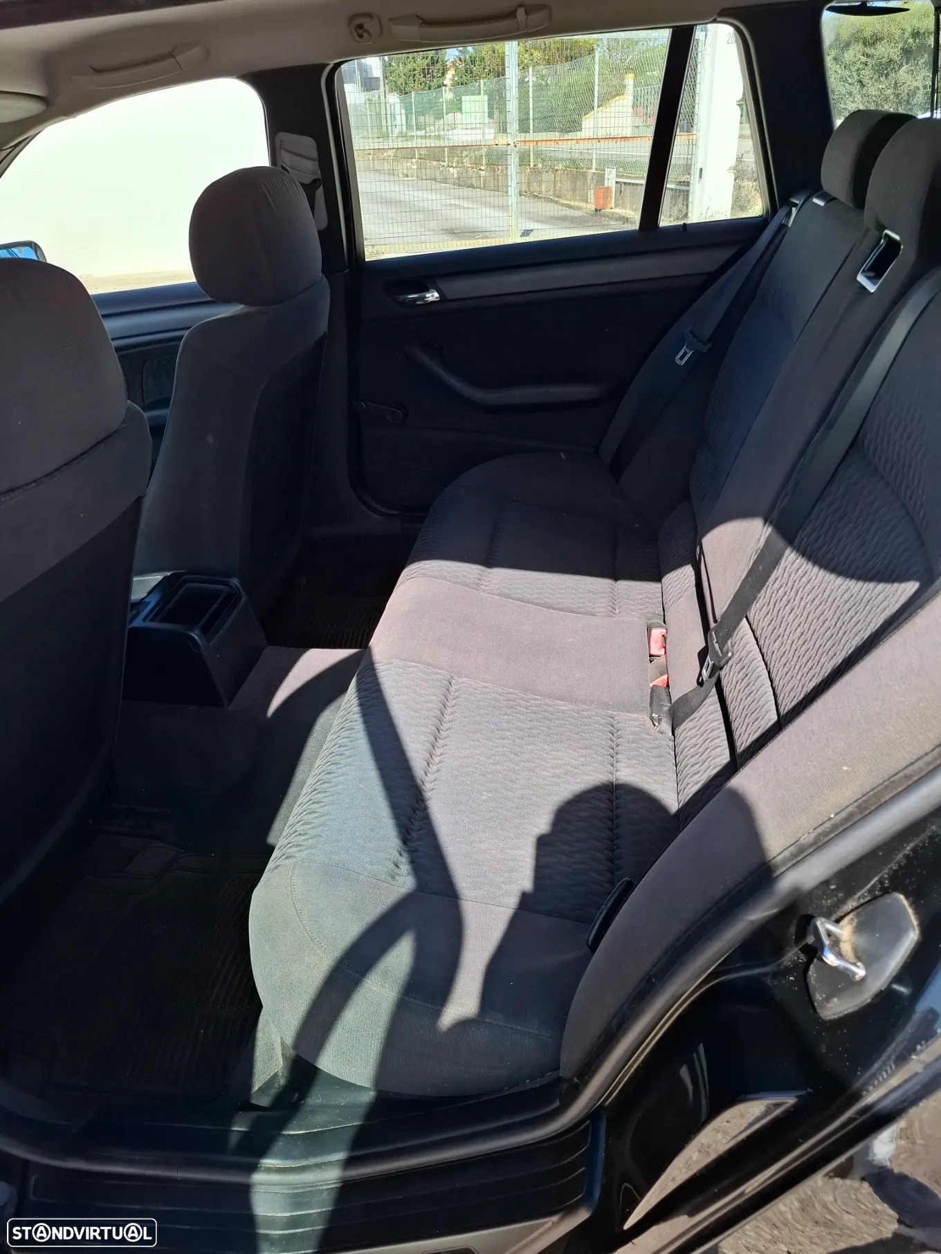 BMW 320 d Touring - 8