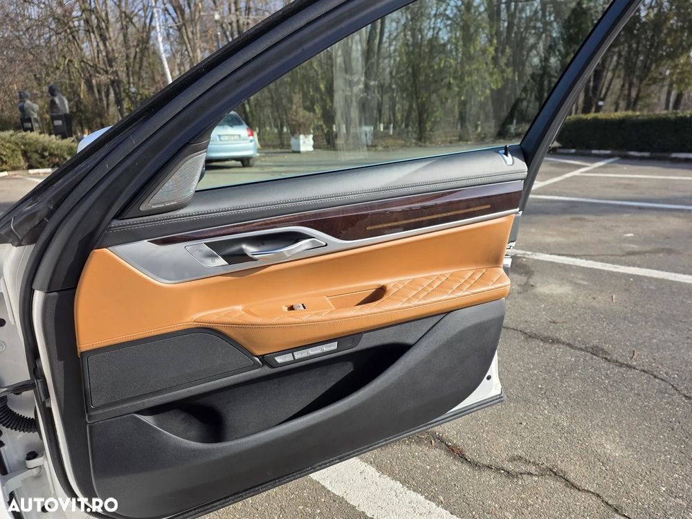 BMW Seria 7 750d xDrive - 23
