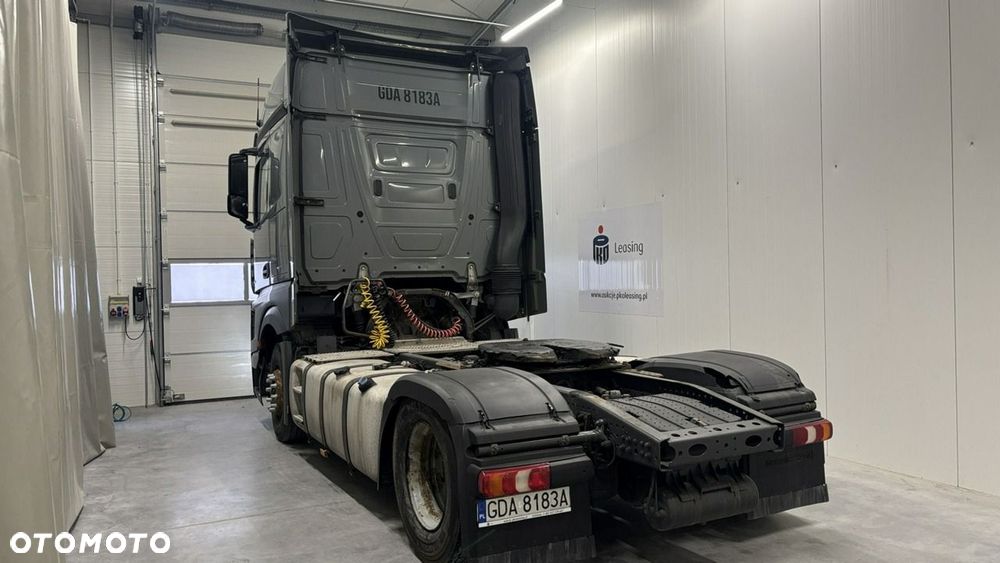 Mercedes-Benz Actros - 6