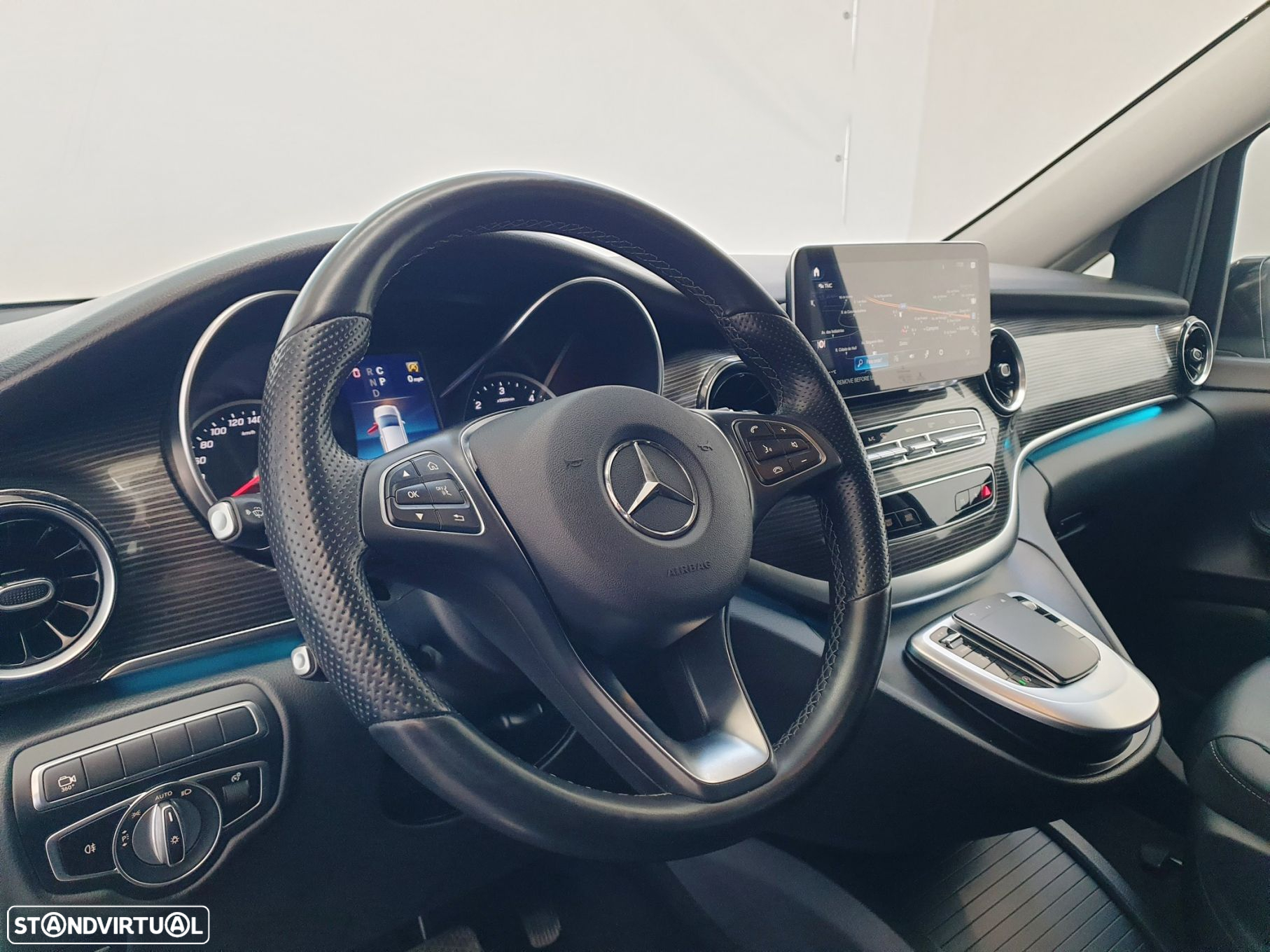 Mercedes-Benz V 300 d Longo Avantgarde - 16