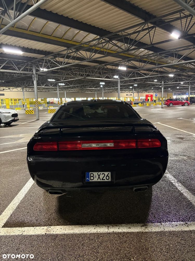 Dodge Challenger - 6