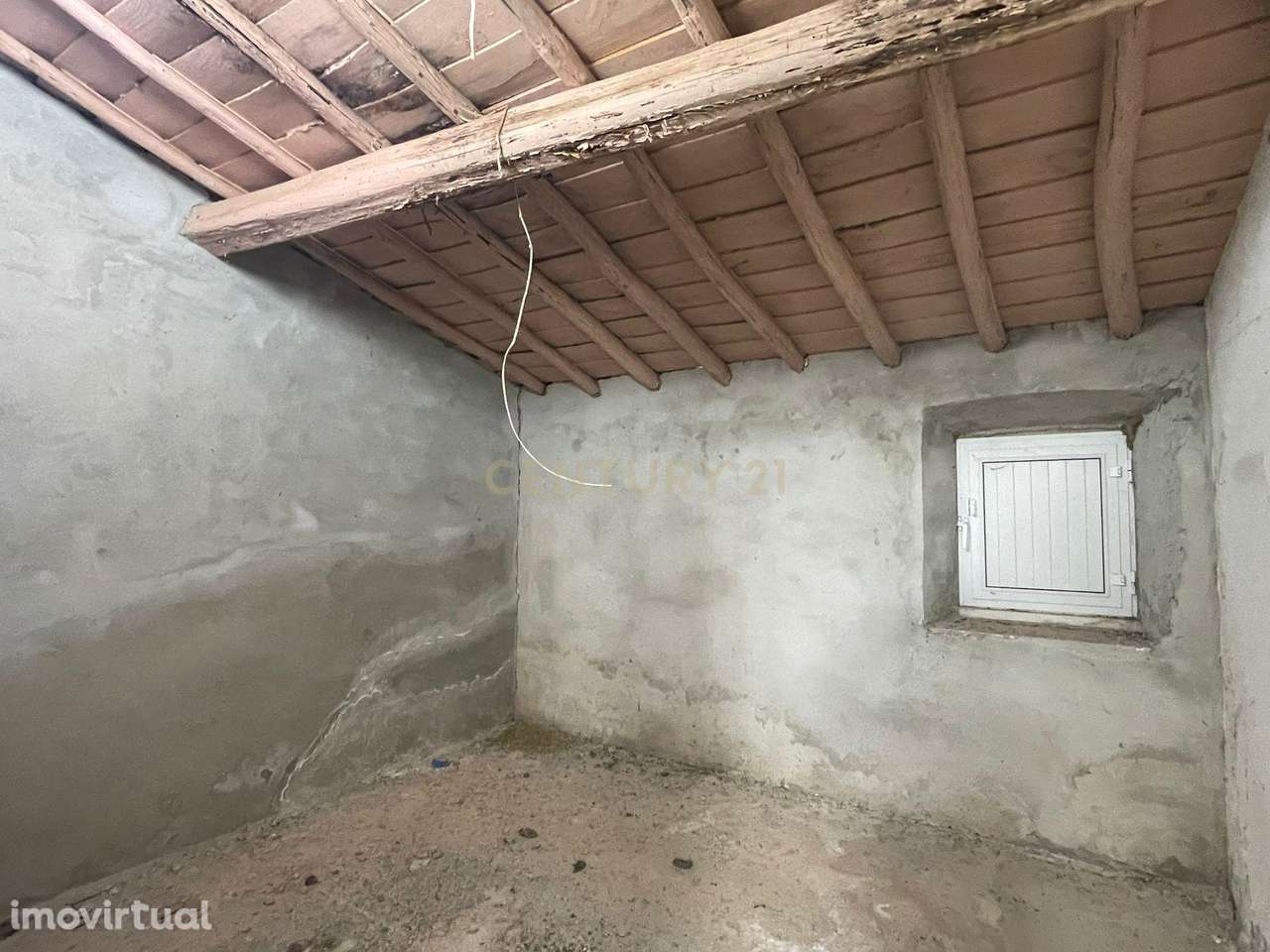 Moradia sem quintal  para Recuperação em São Domingos de Ana Loura, Es - Grande imagem: 4/8