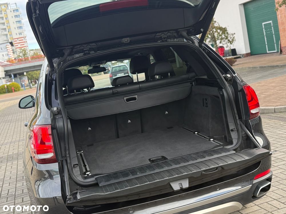 BMW X5 xDrive35i - 32