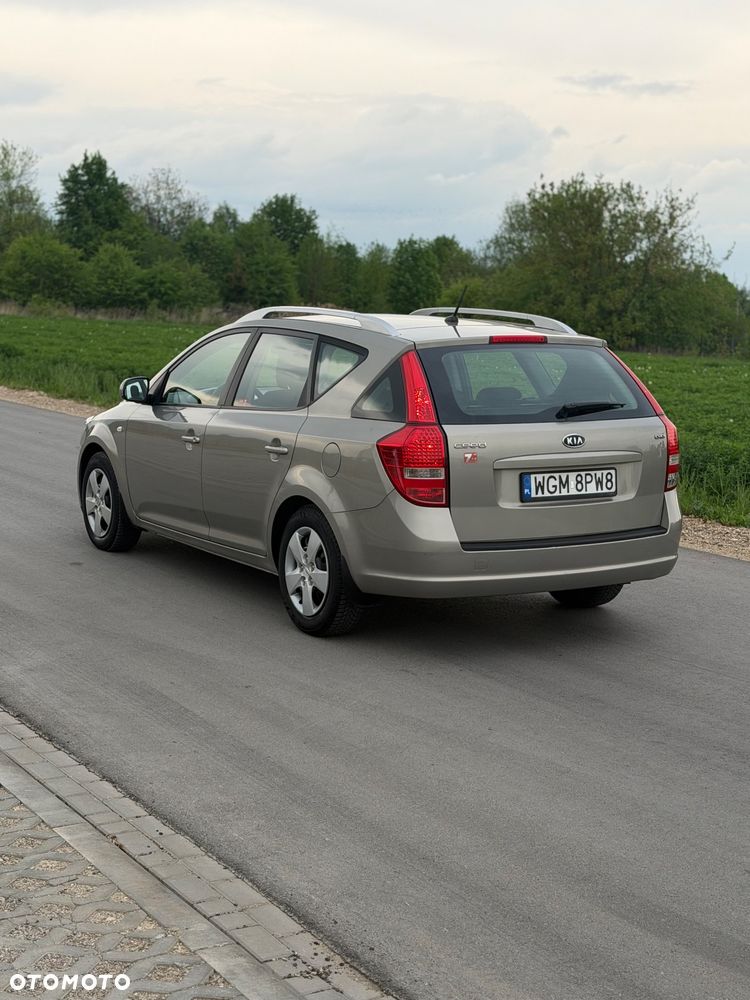 Kia Ceed 1.6 Crdi Comfort - 10