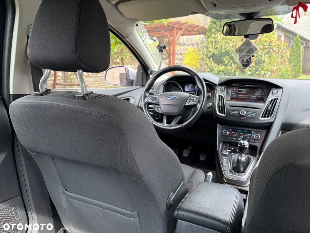 Ford Focus 2.0 TDCi Titanium ASS - 20