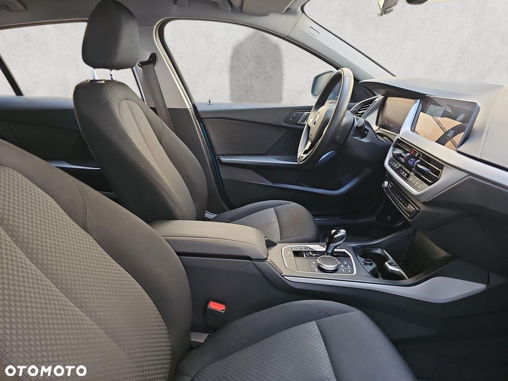 BMW Seria 1 118i Advantage - 24