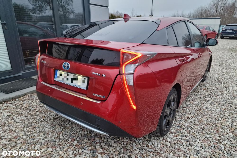 Toyota Prius Hybrid Executive - 7