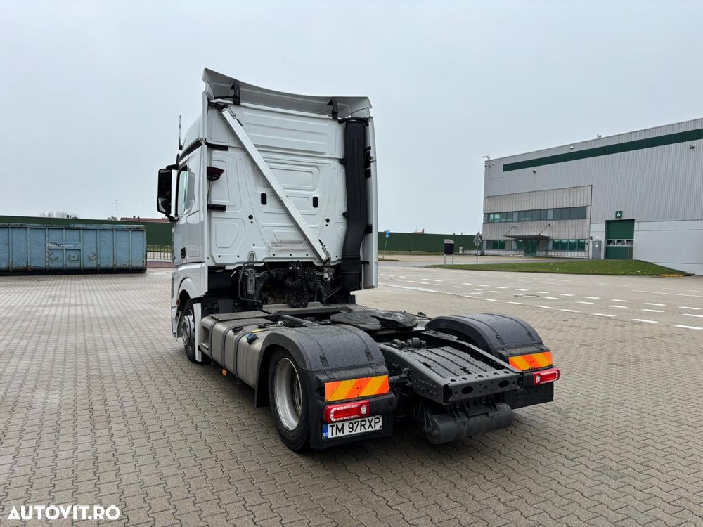 Mercedes-Benz ACTROS - 9