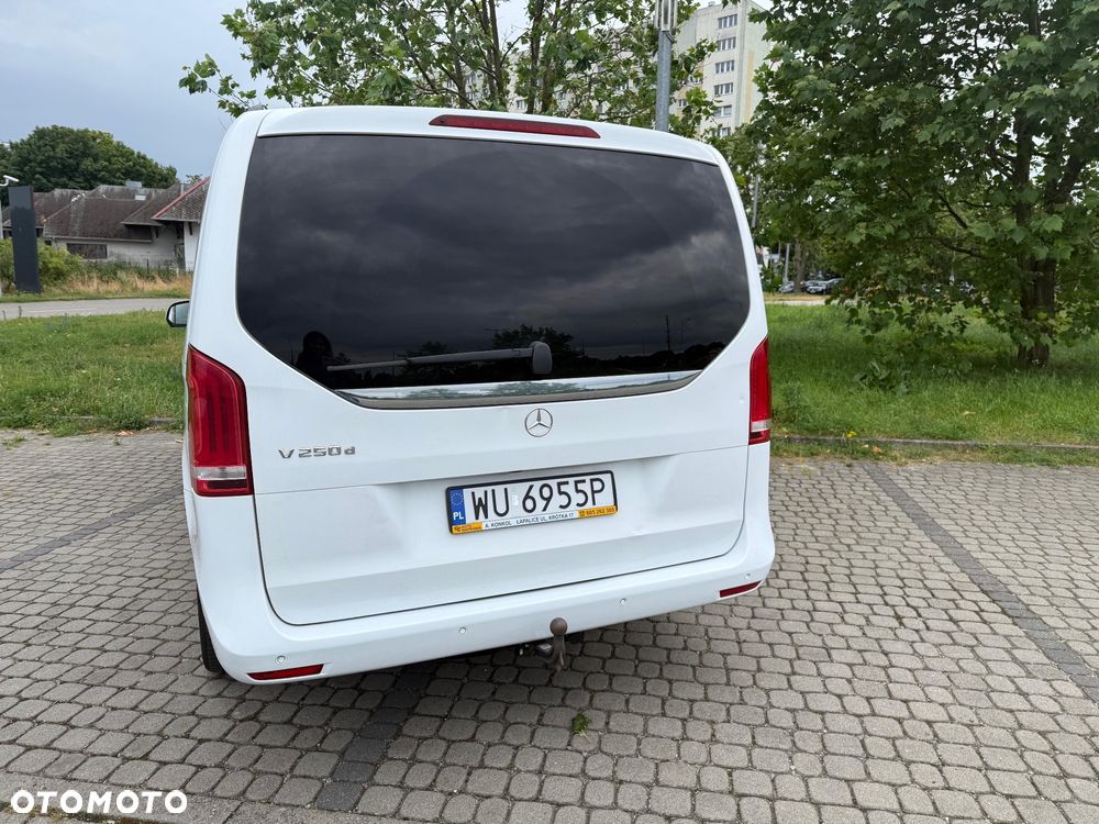 Mercedes-Benz Klasa V 250 (BlueTEC) d Avantgarde 7G-Tronic (d³ugi) - 4